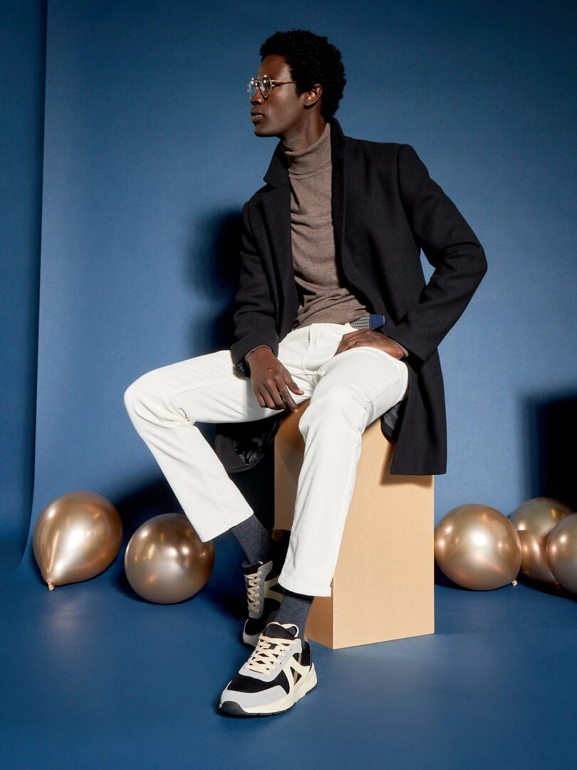 Manteau long avec ouverture boutonnée noir
