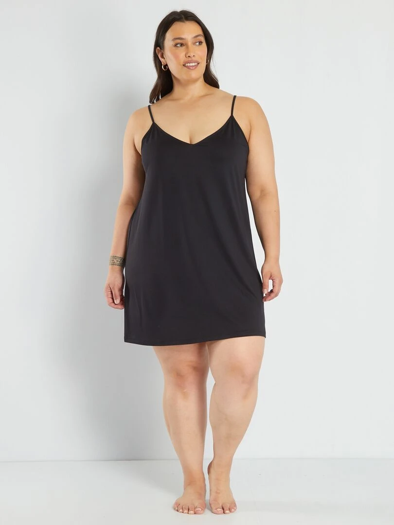 Fond de robe à glisser sous vos robes noir
