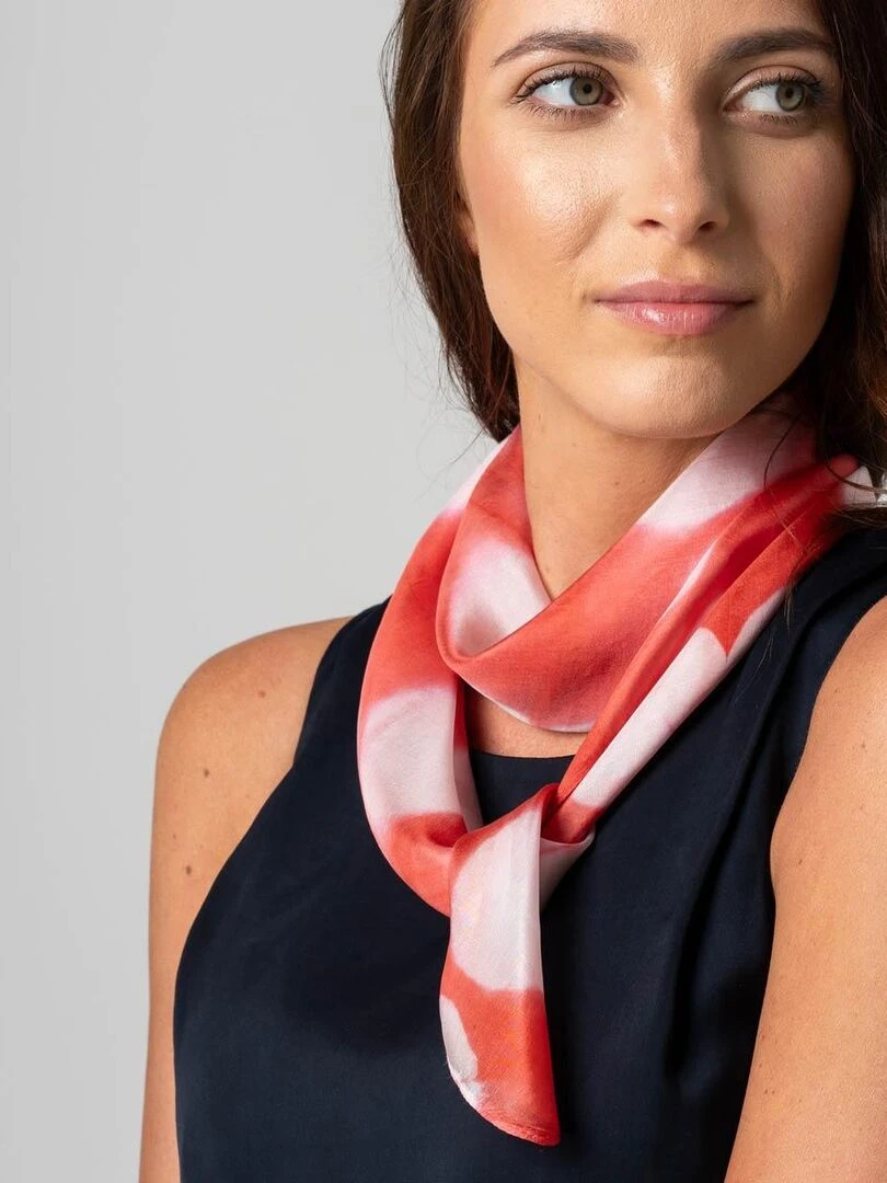 Carré de Soie Tie Dye Kinchi Artisanat VietNam Rouge
