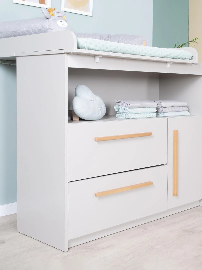 Commode à Langer Lea   Plan Amovible   Poignées en Bois Massif   Gris Clair   Gris