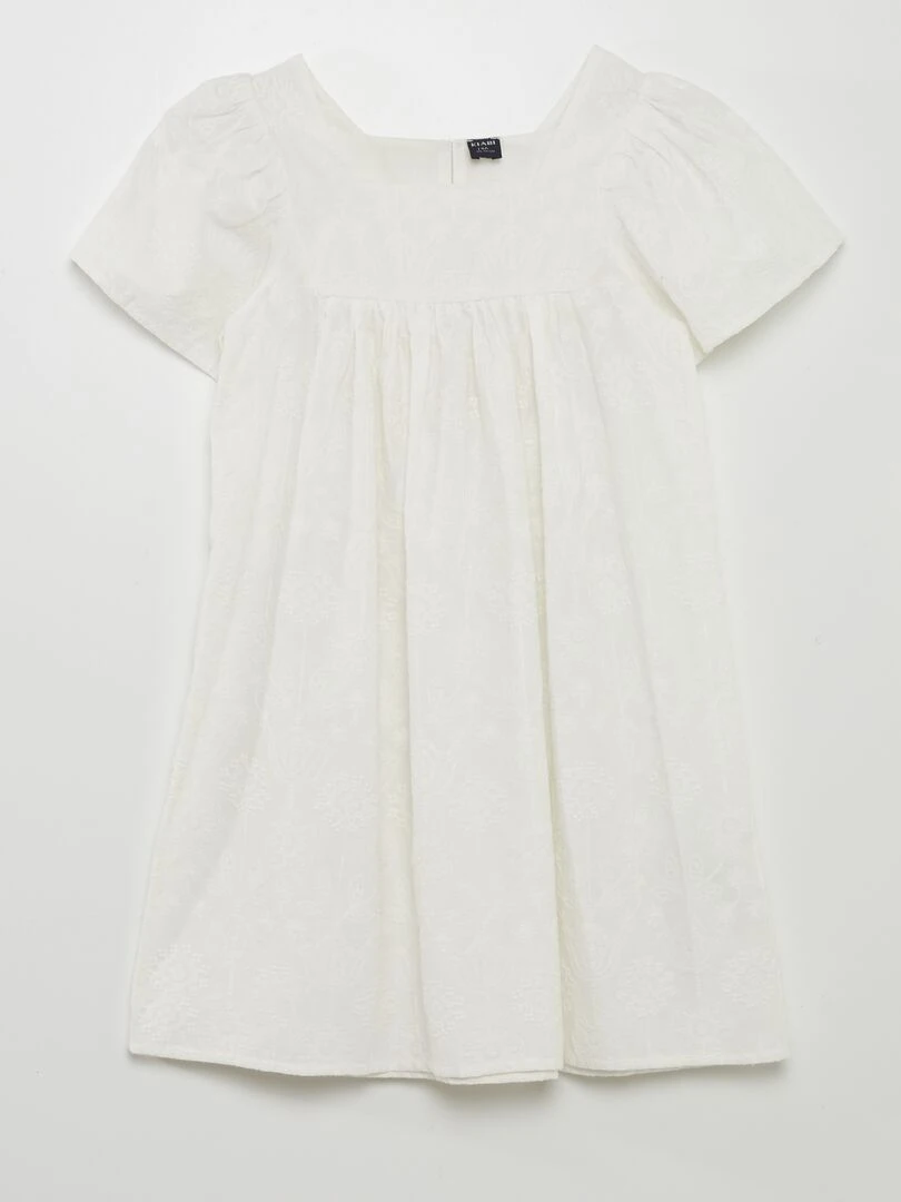 Robe avec broderies indiennes blanc