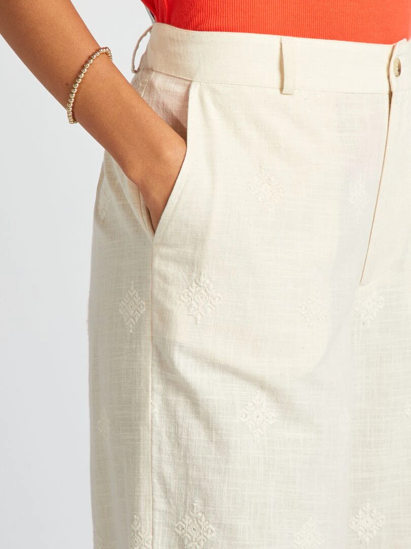 Pantalon large avec motifs brodés   Beige
