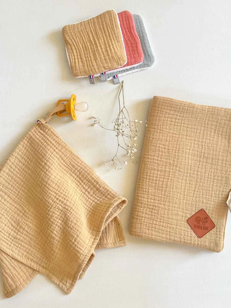 Protège carnet de santé en gaze de coton  Jeanne   Marron clair