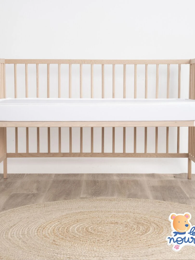 LES NOURSONS   Matelas Bébé First   Confortable   Oeko Tex®   Garantie 2 ans   Fabrication française   Blanc