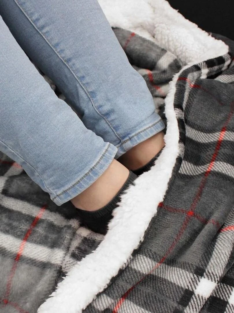 Plaid avec poche pieds 125x150 cm flanelle sherpa Scottish Gris