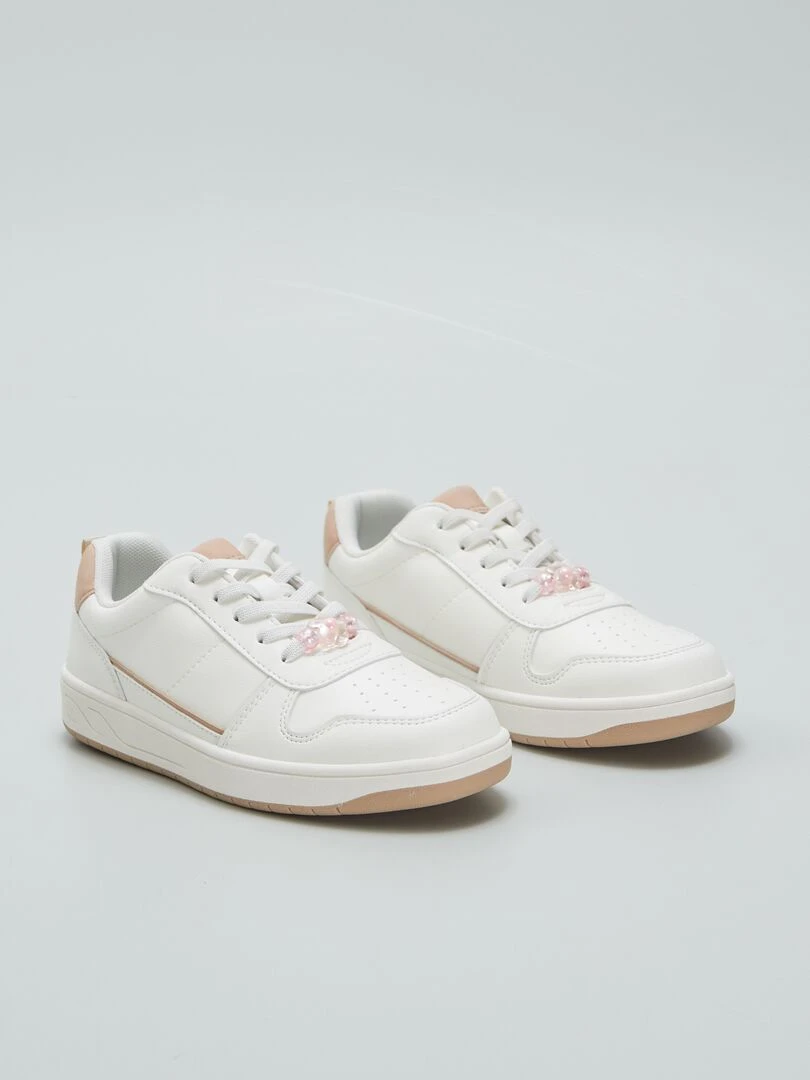 Baskets basses bicolores avec perle blanc