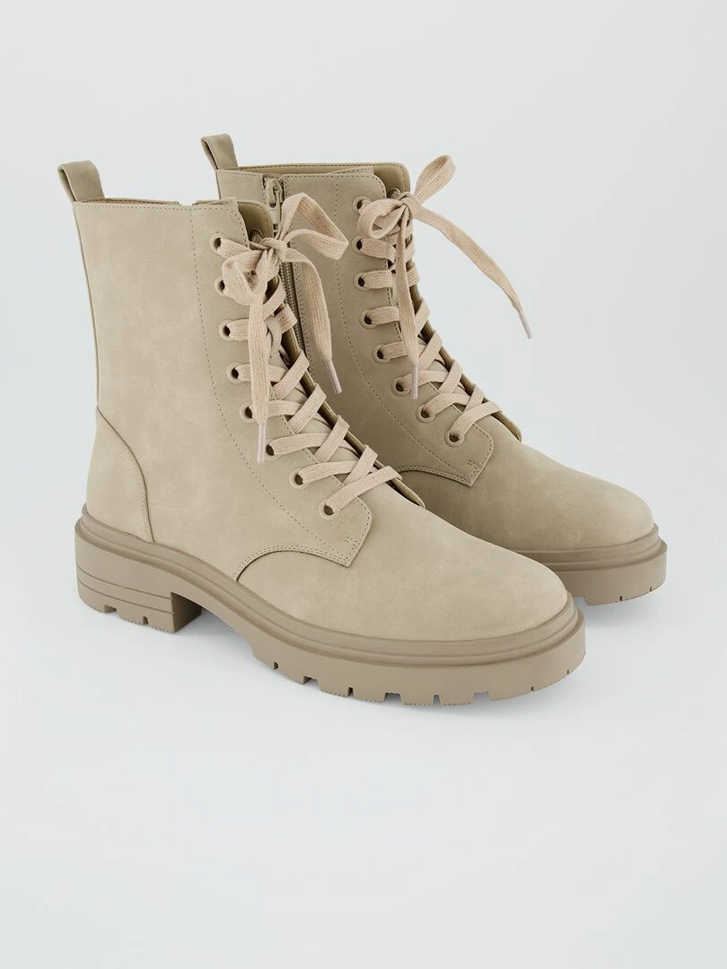 Boots à lacets en suedine Beige
