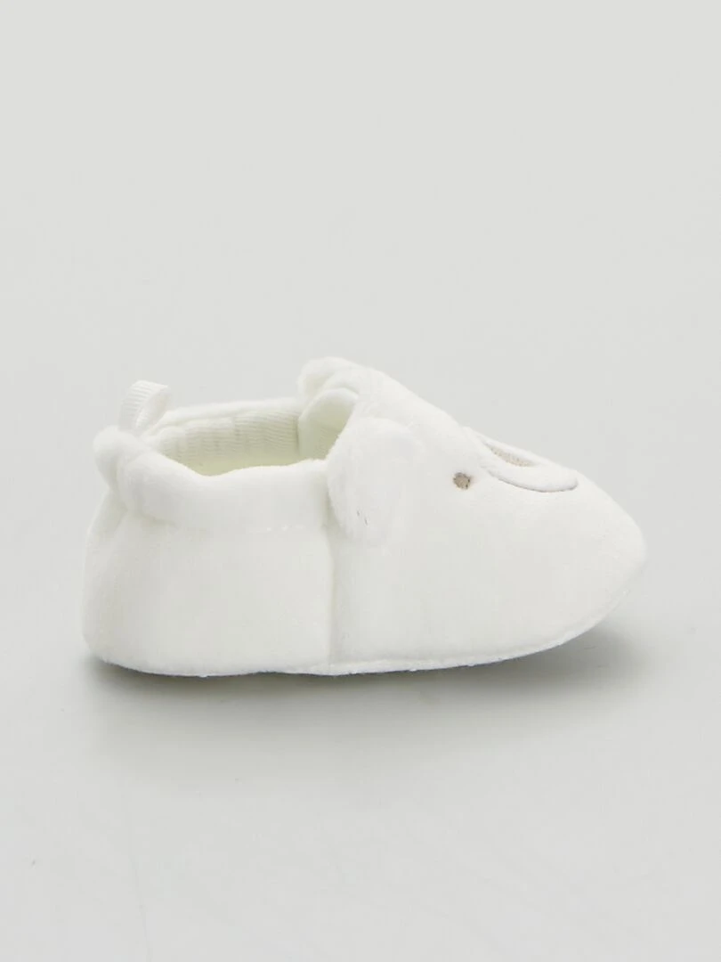 Chaussons bébé en velours blanc