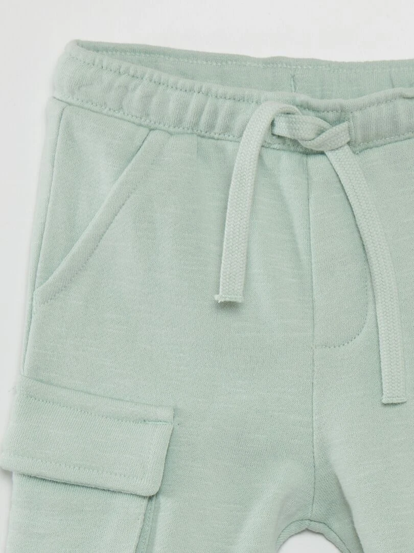 Pantalon en molleton avec poches sur les côtés   Vert d'eau