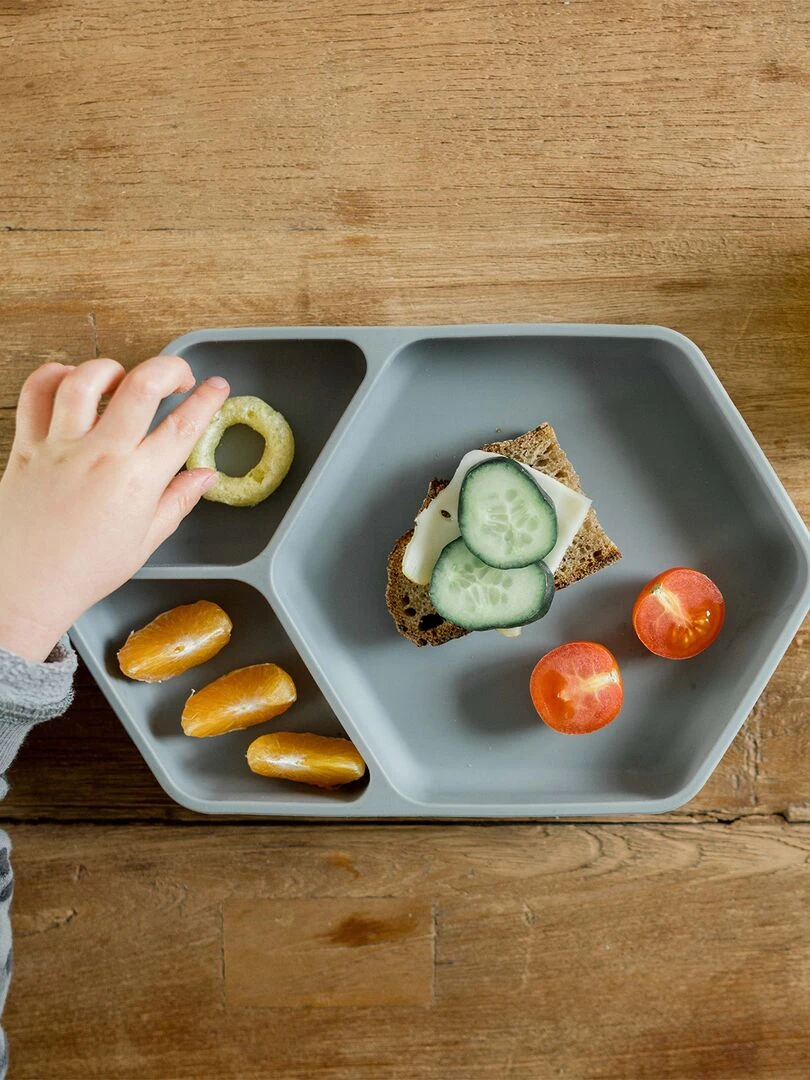 Assiette ventouse carré en silicone   Gris