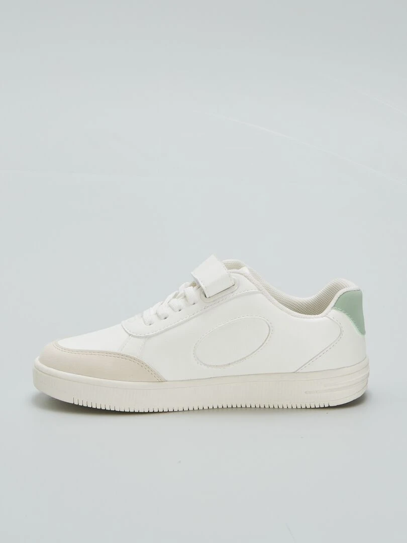 Baskets basses avec scratch et lacets   blanc