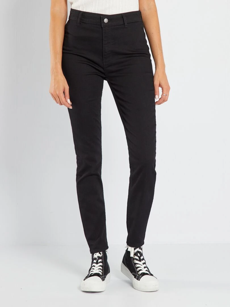 Jean skinny fit / coupe très ajustée noir
