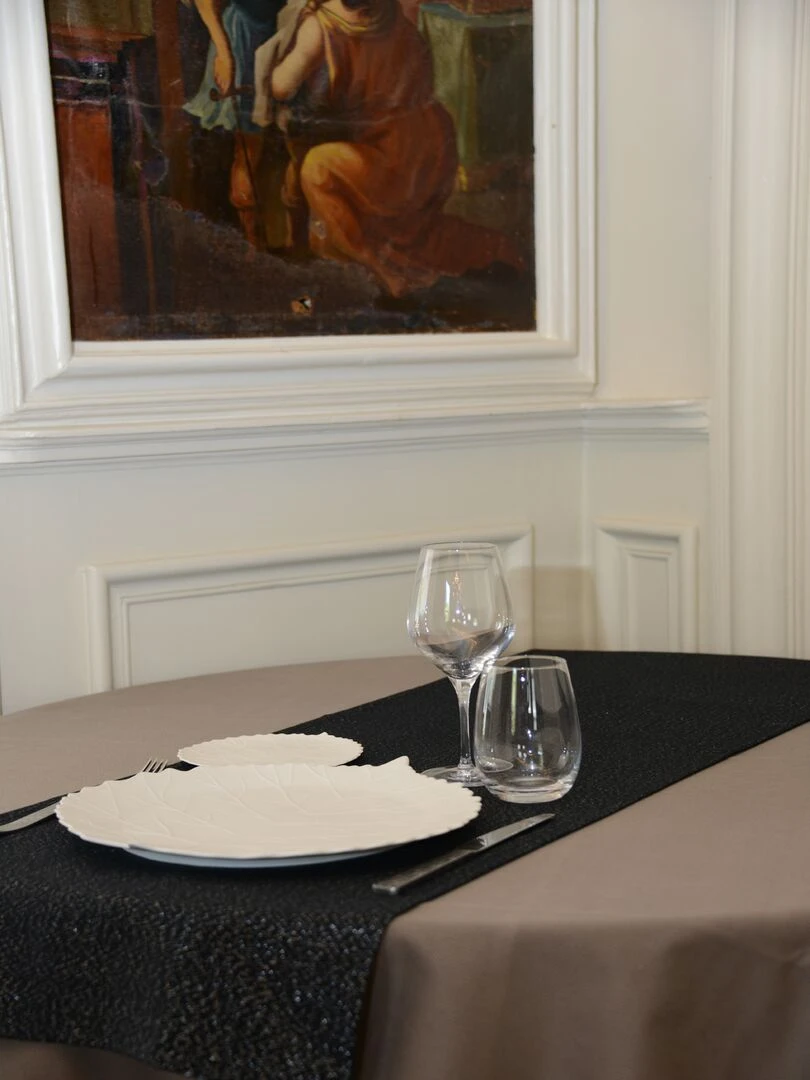 Chemin de table Etincelle Noir