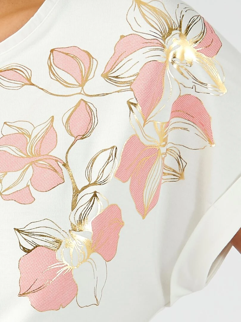Tee shirt à motifs brillants.   Damart   Blanc cassé