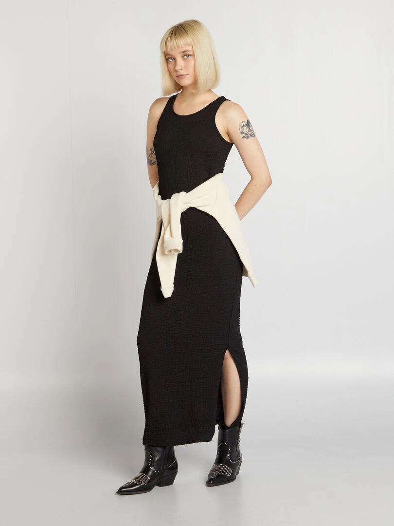 Robe longue à col rond en maille plissée   noir