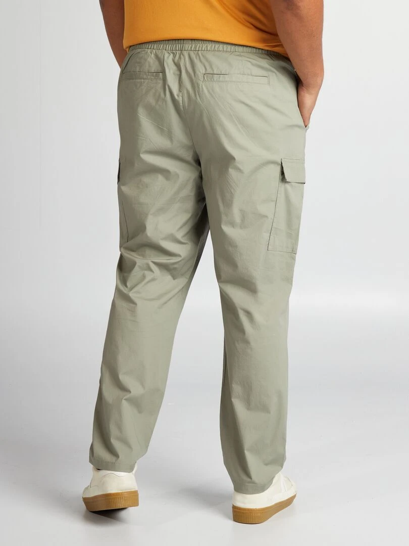 Pantalon avec poches sur les côtés   Vert