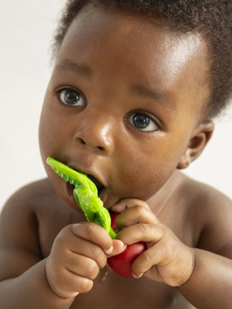 Mery la cerise en latex d'hévéa   N/A