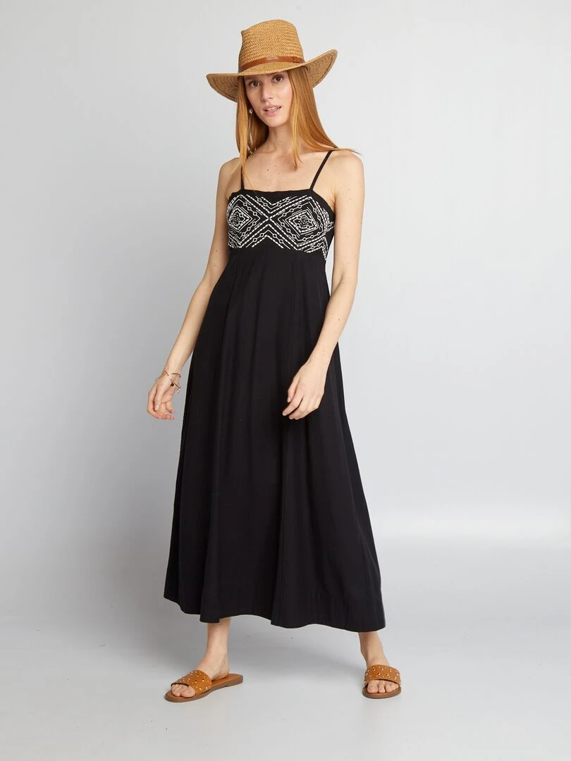 Robe en lin mélangé avec broderies noir