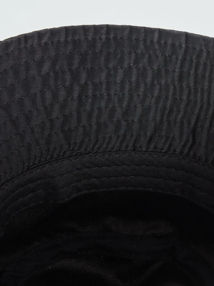 Bob uni Noir