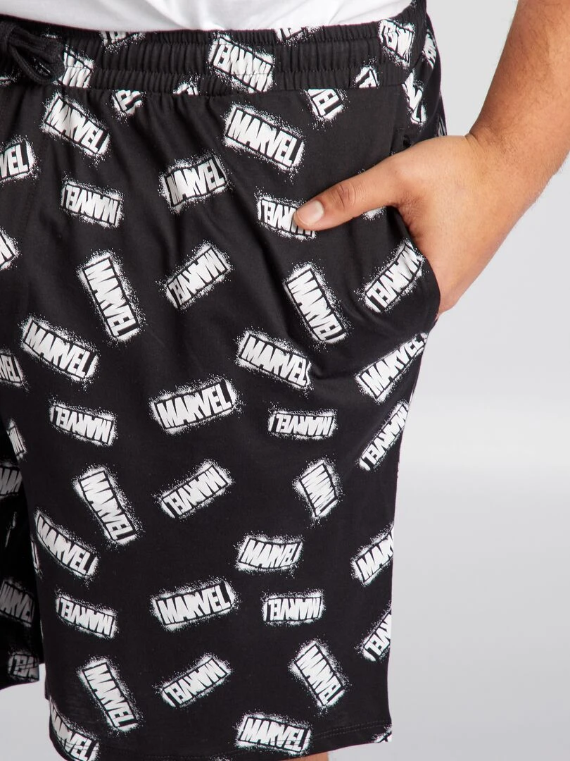 Ensemble pyjama court 'Marvel' t shirt + short   2 pièces   Noir
