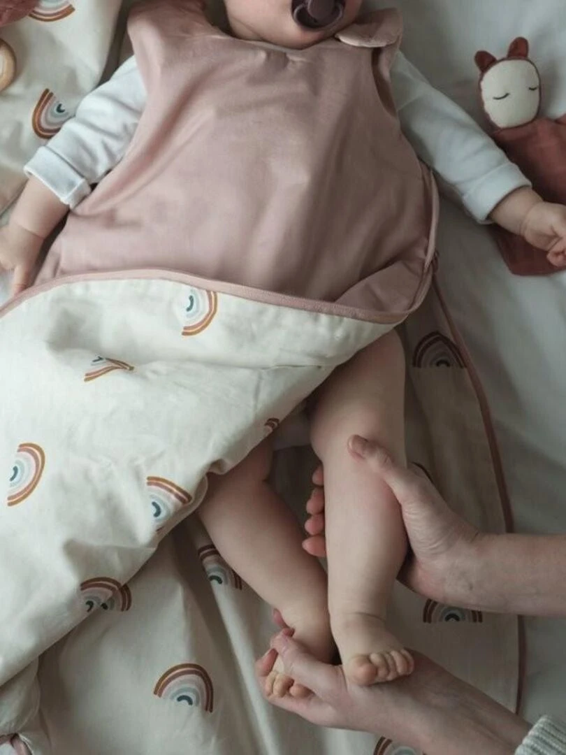 Gigoteuse Réversible Bio   Rainbow   Rose