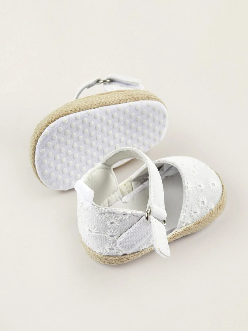 Espadrilles avec Broderie Anglaise pour Nouveau Né  ATLANTIC COMPANY   Blanc