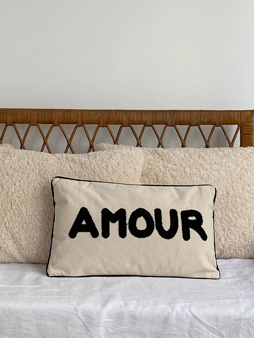Coussin déhoussable AMOUR   Beige