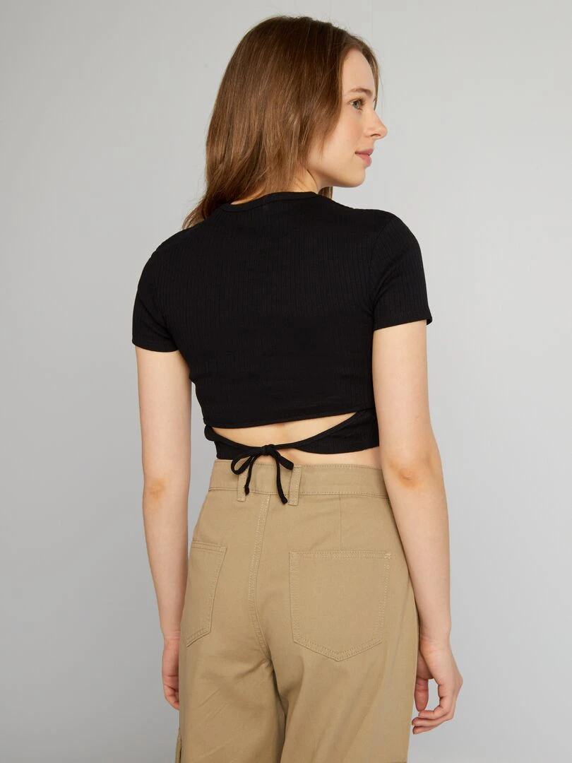 T shirt cropped côtelé avec liens   noir