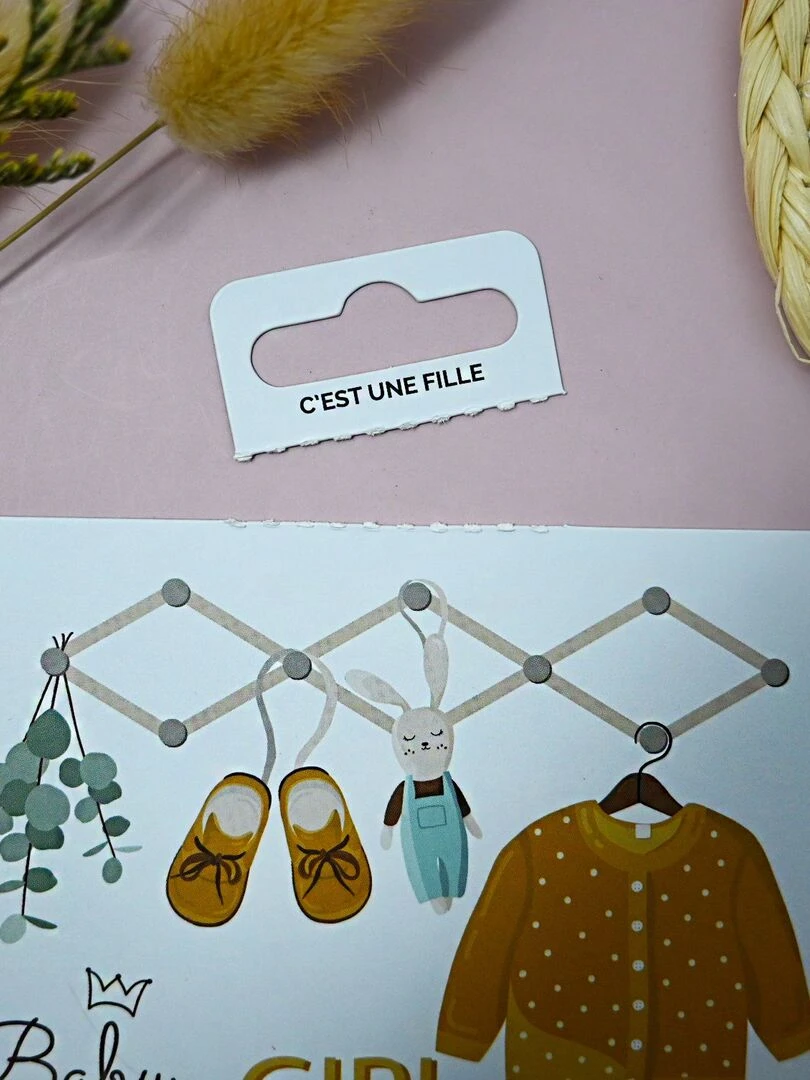 Carte à gratter   C'est une fille   Blanc