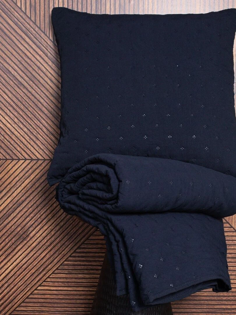 Couvre lit boutis  'ESSENTIAL' 'TODAY'   Bleu marine