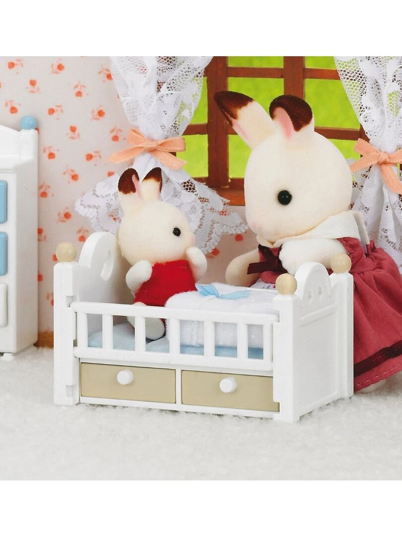 5017 'sylvanian Families' Bebe Lapin Chocolat Lit   N/A