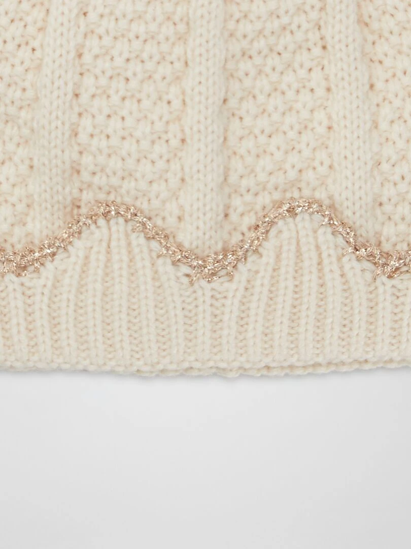Bonnet avec pompon et fil brillant beige