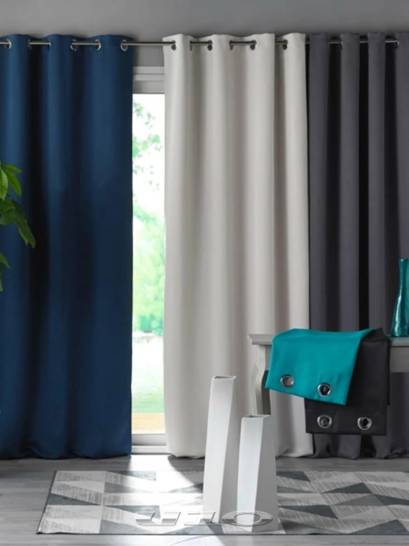 Rideau occultant uni à oeillets   Blanc cassé