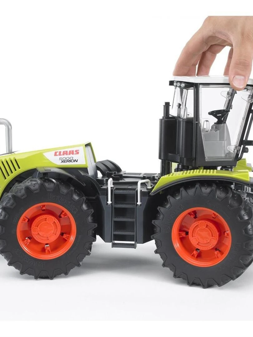 Tracteur Claas Xerion 5000   N/A