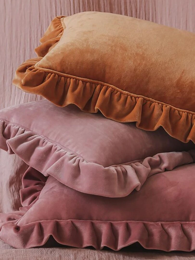 Coussin velours avec volant Caramel   Marron clair