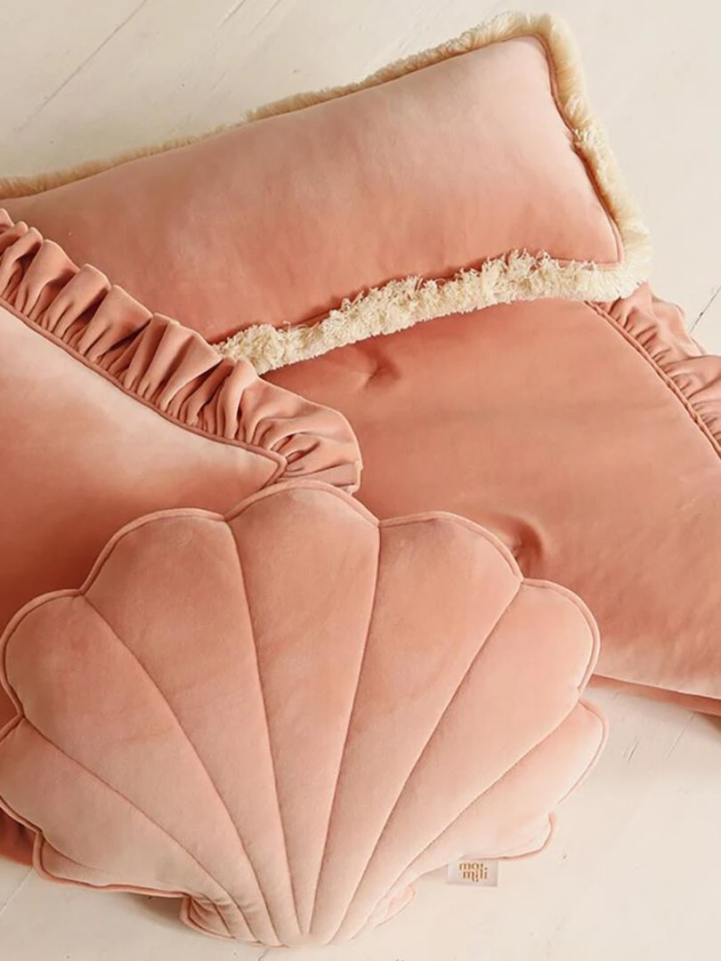 Coussin velours avec volant Pêche clair   Rose rouge