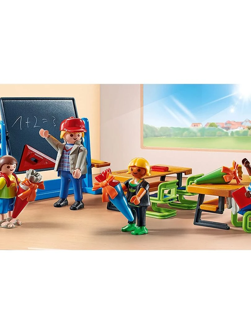 City Life Le premier jour d'école   N/A