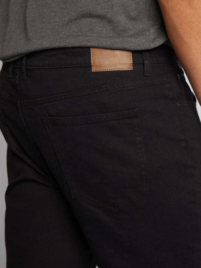 Jean droit à 5 poches   L34   Noir