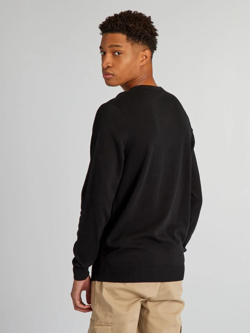 Pull en maille à col V + d'1m90   noir
