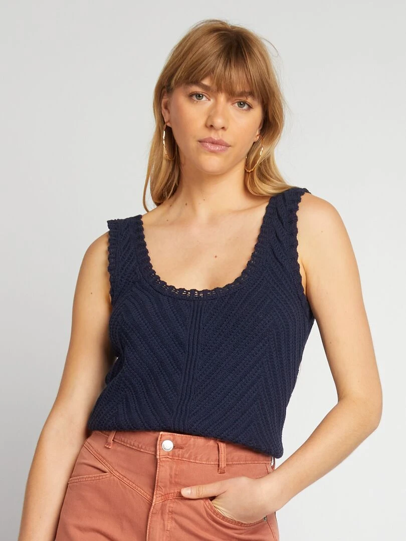 Top court en crochet Bleu