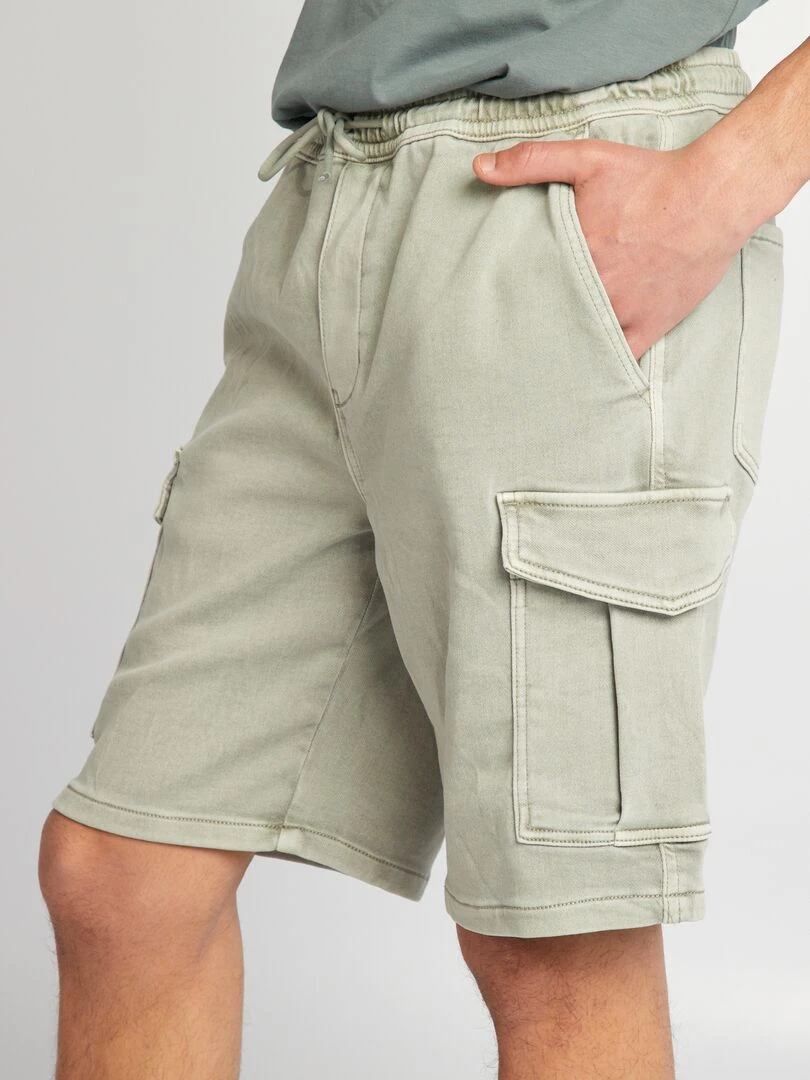 Short avec poches sur les côtés   Vert