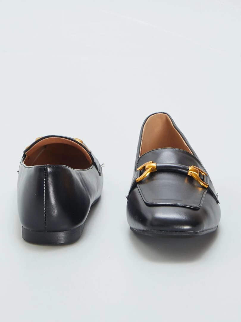 Mocassins avec brides dorées   noir