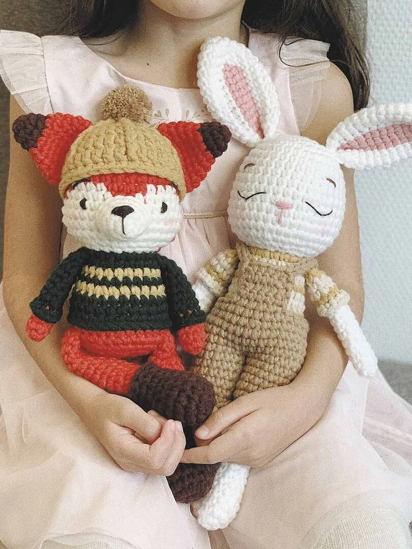 Ma peluche Amigurumi lapin en crochet   N/A