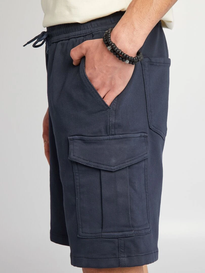 Short avec poches sur les côtés   Bleu marine