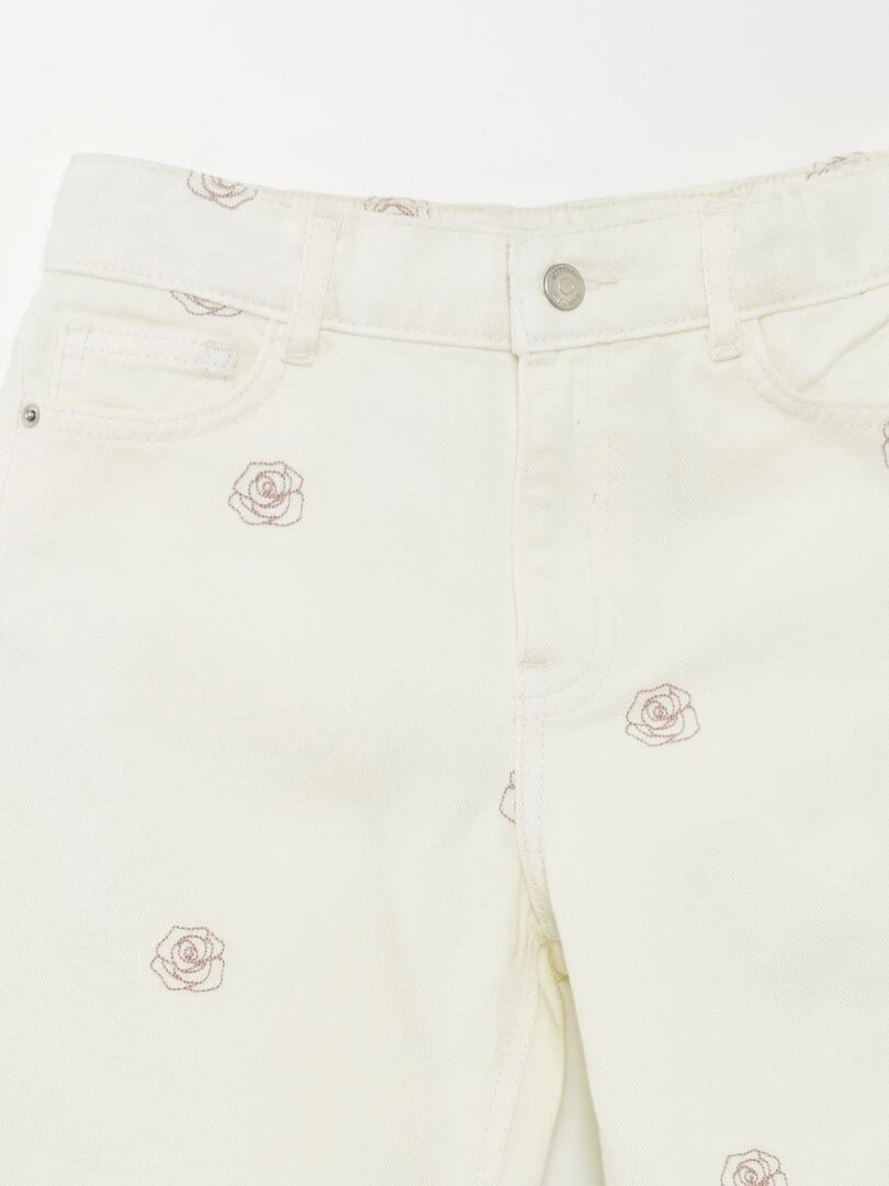 Jean large avec broderies   BLANC