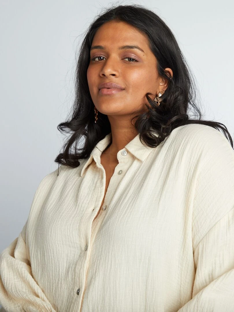 Robe fluide et légère   Beige