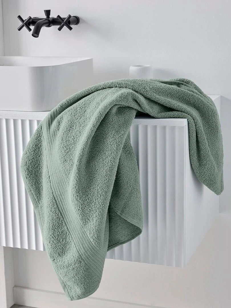 Lot de 2 serviettes de toilette coton uni ESSENTIAL   Vert