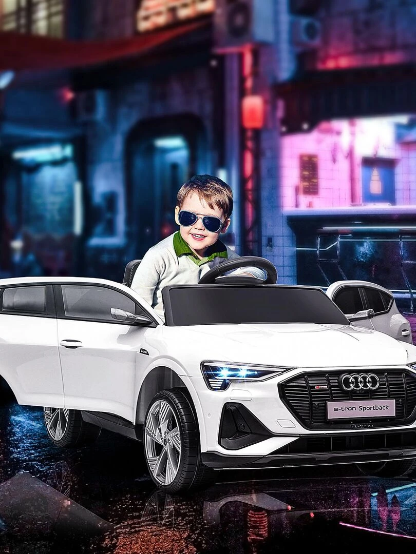 Voiture électrique enfant e tron Sportback S line avec télécommande   Blanc
