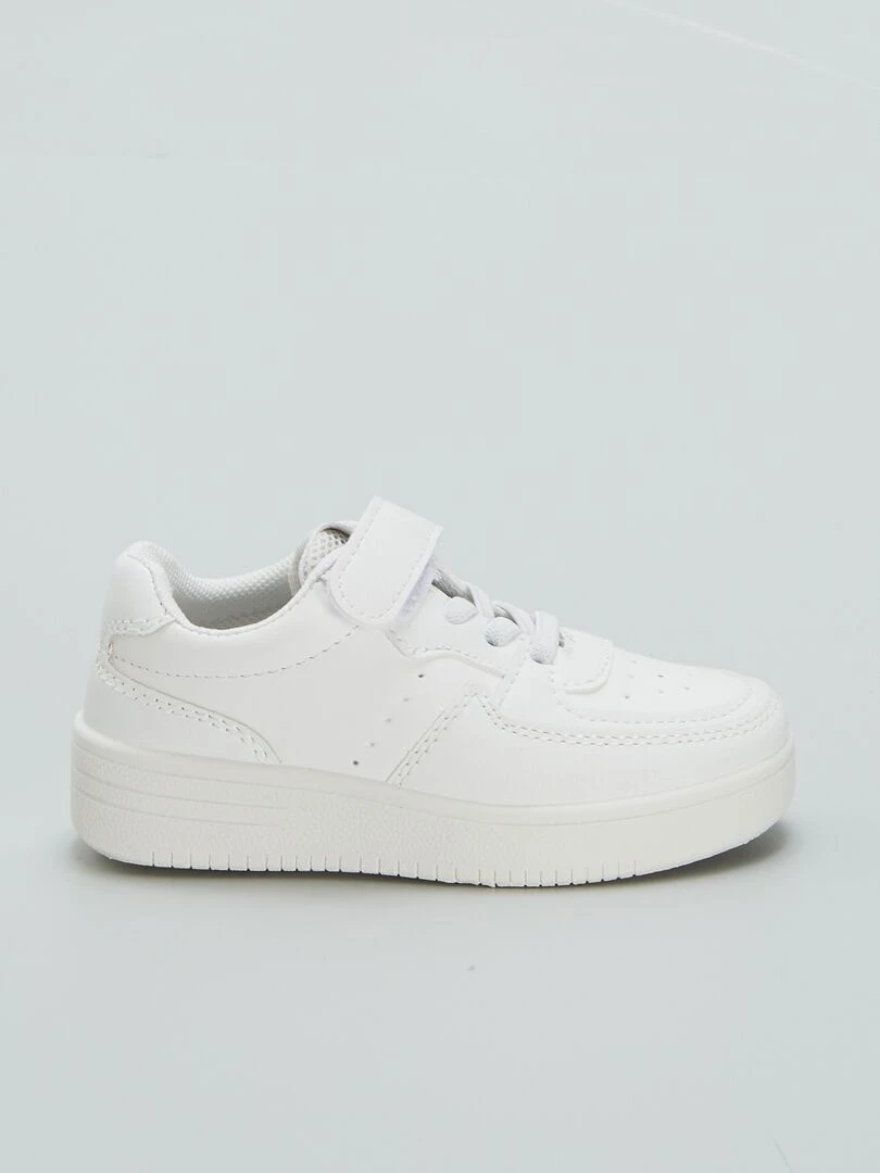 Baskets basses avec scratch et lacets Blanc