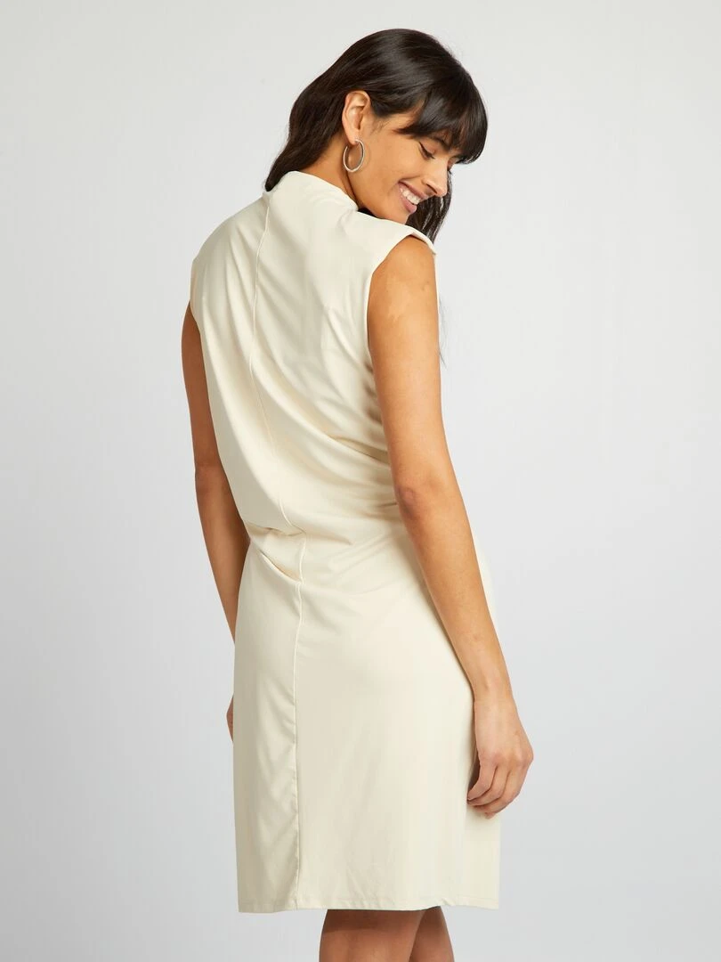 Robe courte drapée sur le devant   Beige